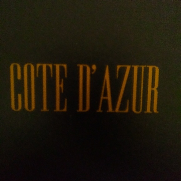 Gift Set: Watch, Necklace and Earrings - Picture 5 of 6